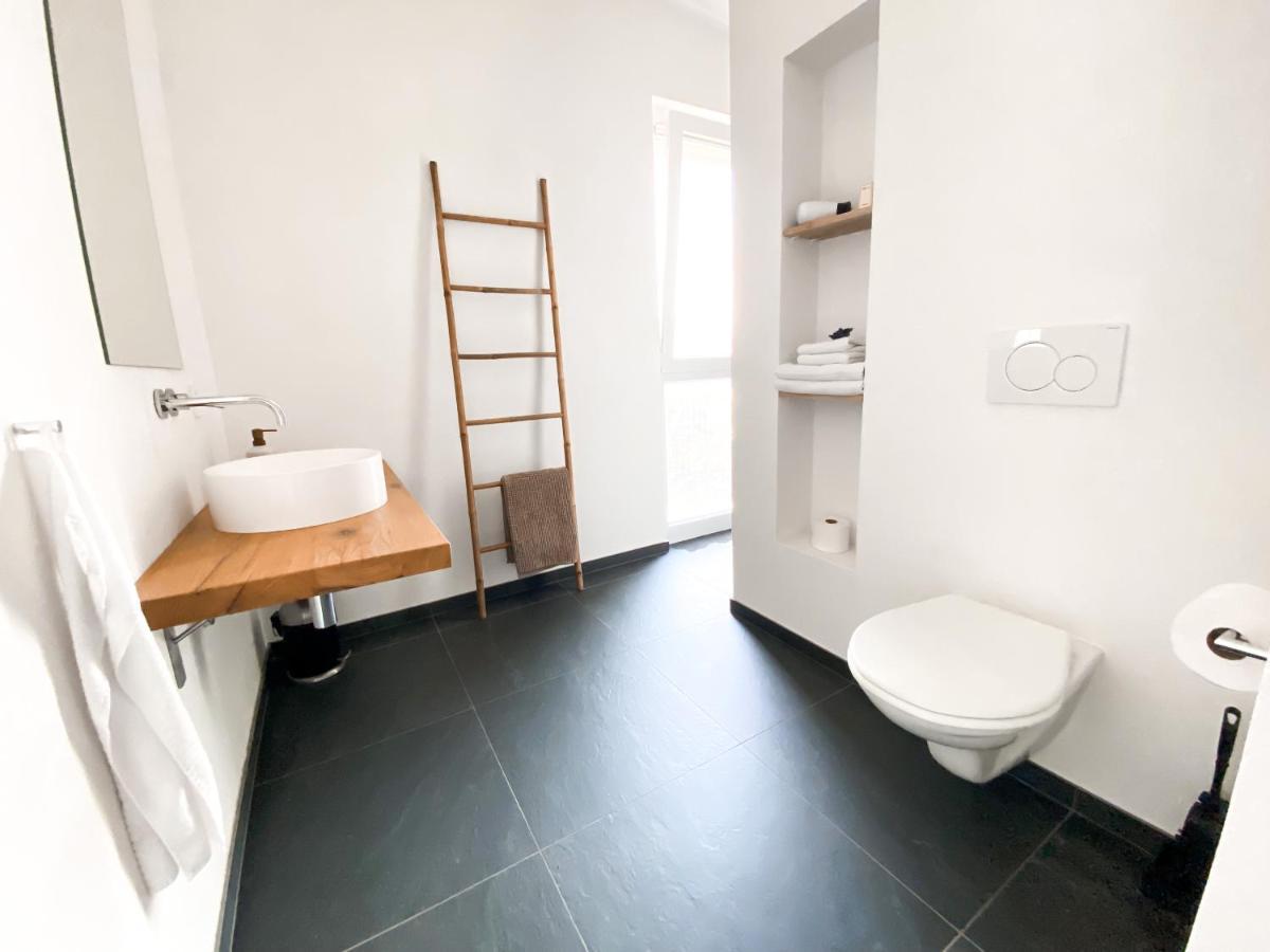 Lakeview Guesthouse With Two Bedrooms & Private Bathroom Chatillon  Ngoại thất bức ảnh