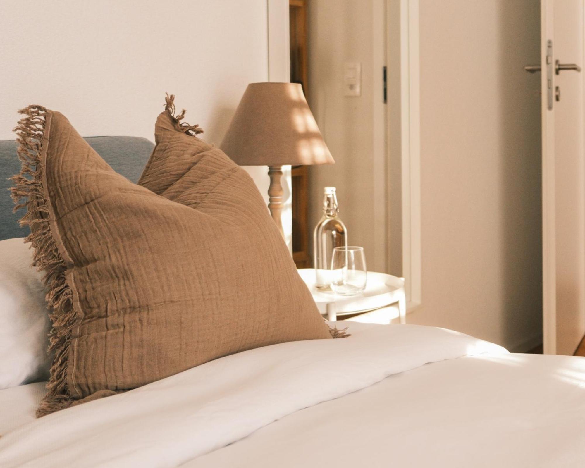 Lakeview Guesthouse With Two Bedrooms & Private Bathroom Chatillon  Ngoại thất bức ảnh